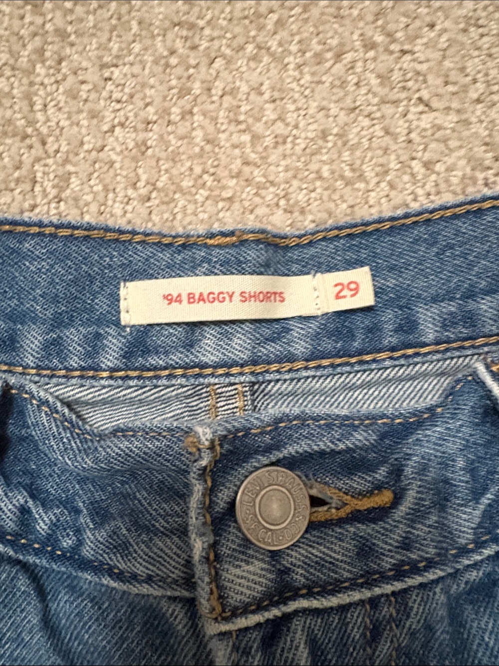 Levi’s 94 Baggy Shorts Medium Wash Waist 29 - Picture 3 of 3